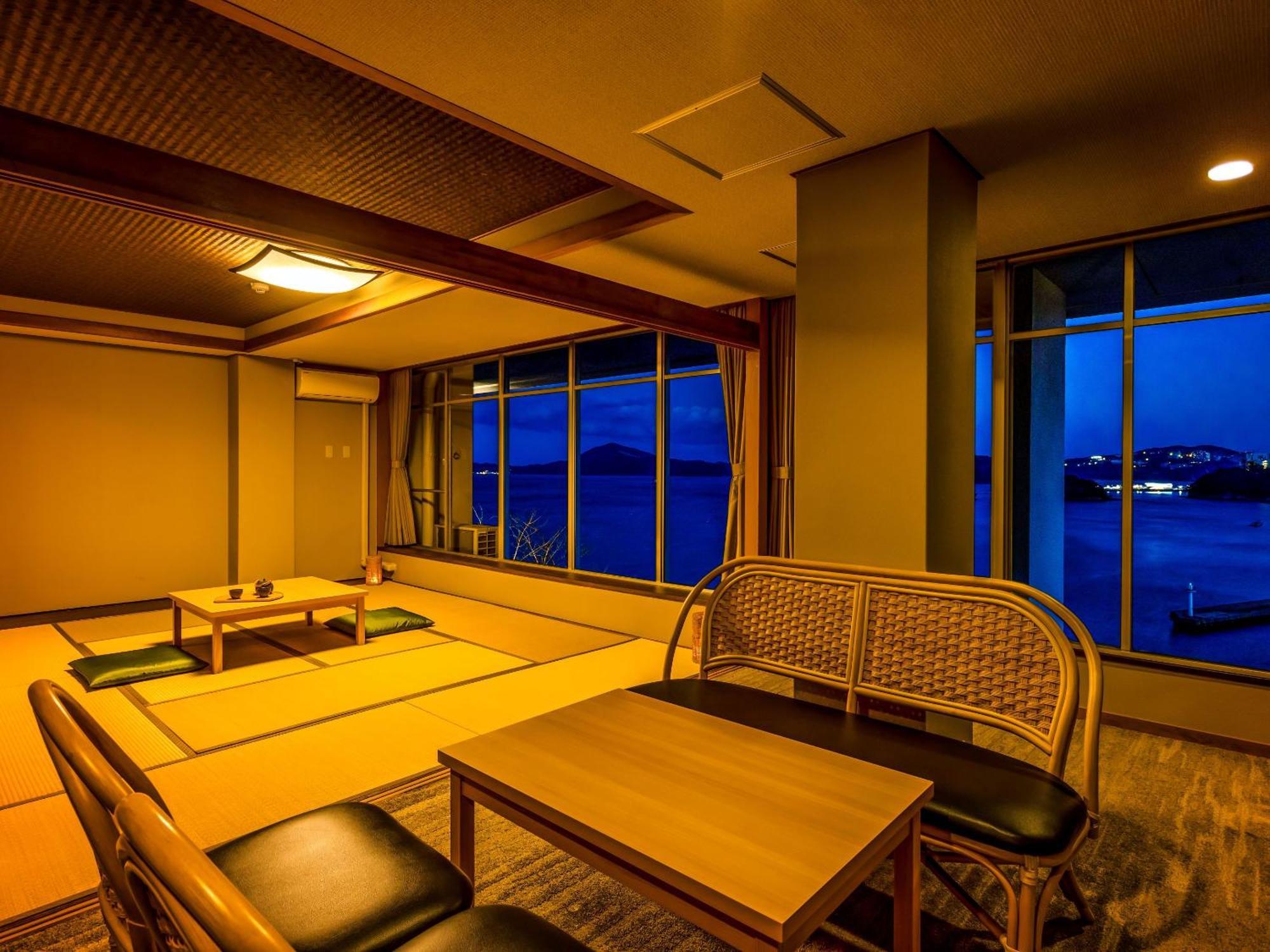 Ooedo Onsen Monogatari Premium Toba Saichoraku Hotel Стая снимка